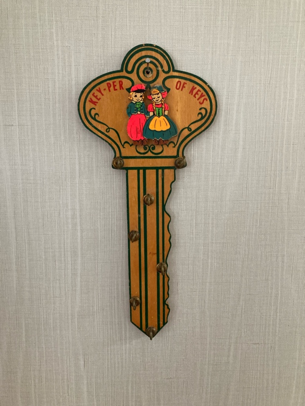 Vintage Wooden Key Holder Dutch Boy and Girl